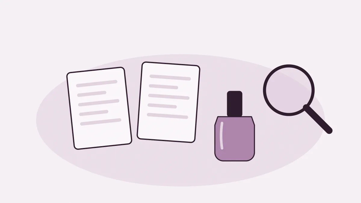 Deux fiches de formation côte à côte et une loupe, à côté d'un flacon de vernis